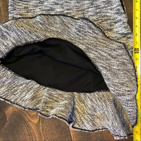 Zara Basic Asymmetrical Ruffled Angled Hemline Skirt - Picture 8 of 8